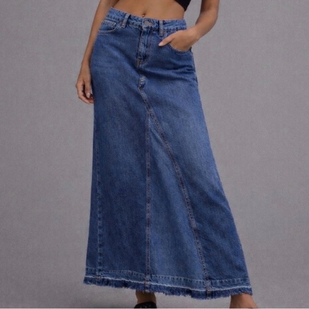 NWT Zara Reconstructed Denim Maxi Skirt 
Raw Hem Size XL